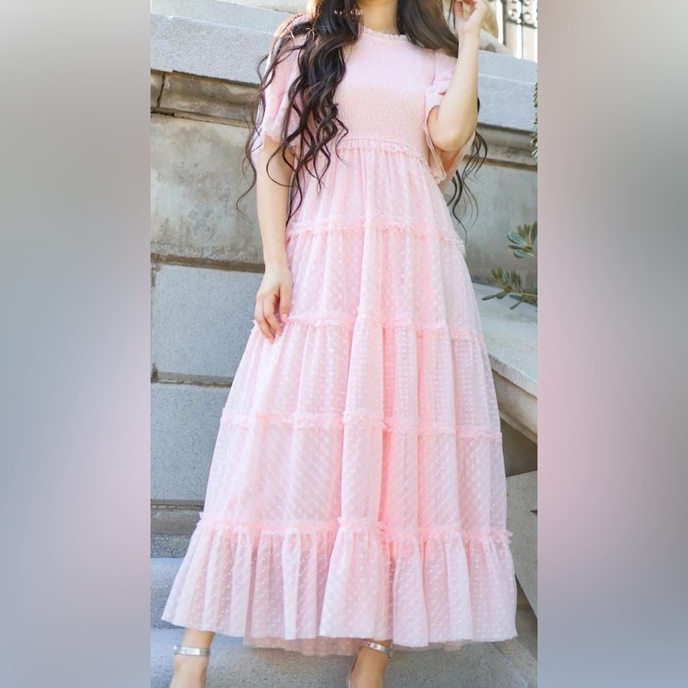NWOT 🎀 Pink Tiered Swiss Dot Maxi Dress🌸